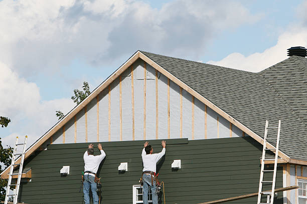 Professional Siding Installation technician working in Finleyville, PA